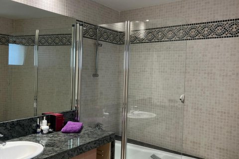 Bliźniak w Terrassa, Barcelona, Hiszpania 5 sypialni, 216 mkw. nr 173301 – zdjęcie 21