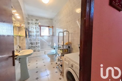 House à vendre à Lleida, Espagne, 3 chambres, 264 m2 No. 173306 - photo 13