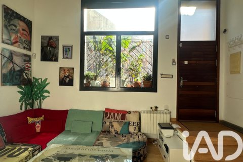 Duplex à vendre à Barcelona, Espagne, 2 chambres, 79 m2 No. 173303 - photo 2