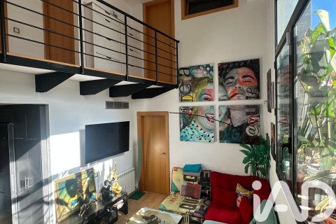Duplex à vendre à Barcelona, Espagne, 2 chambres, 79 m2 No. 173303 - photo 24
