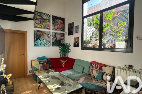 Duplex à vendre à Barcelona, Espagne, 2 chambres, 79 m2 No. 173303 - photo 25