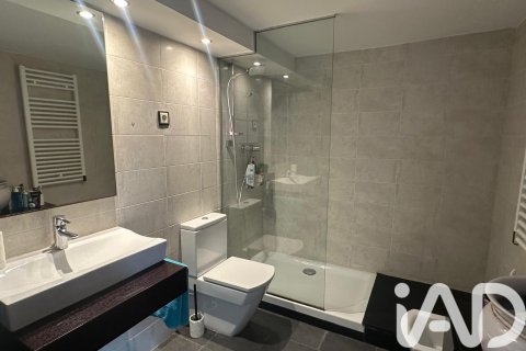 Duplex à vendre à Barcelona, Espagne, 2 chambres, 79 m2 No. 173303 - photo 21