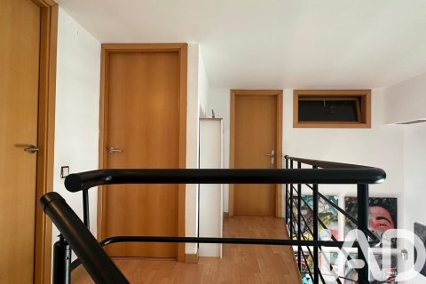 Duplex à vendre à Barcelona, Espagne, 2 chambres, 79 m2 No. 173303 - photo 16