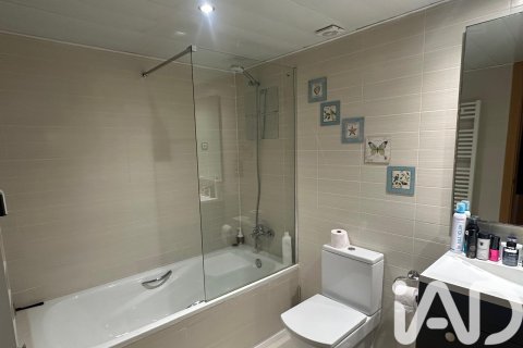 Duplex à vendre à Barcelona, Espagne, 2 chambres, 79 m2 No. 173303 - photo 14
