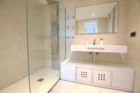 Villa till salu i Altea, Alicante, Spanien 5 sovrum, 207 kvm. Nr. 179811 - foto 11