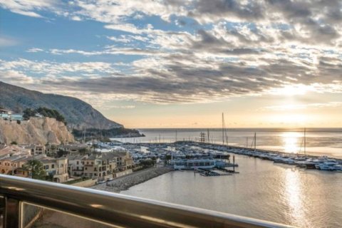 Villa till salu i Altea, Alicante, Spanien 5 sovrum, 207 kvm. Nr. 179811 - foto 21