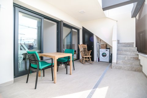 Apartment à vendre à Alicante, Espagne, 2 chambres, 75 m2 No. 194738 - photo 19