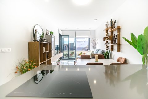 Apartment à vendre à Alicante, Espagne, 2 chambres, 75 m2 No. 194738 - photo 7