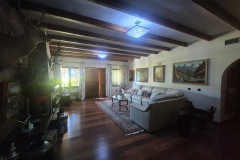 Villa for sale in El Roque, Tenerife, Spain 5 bedrooms, 450 sq.m. No. 194734 - photo 18