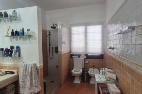 Villa for sale in El Roque, Tenerife, Spain 5 bedrooms, 450 sq.m. No. 194734 - photo 17