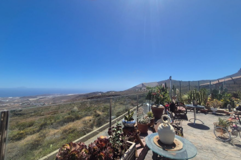 Villa for sale in El Roque, Tenerife, Spain 5 bedrooms, 450 sq.m. No. 194734 - photo 27