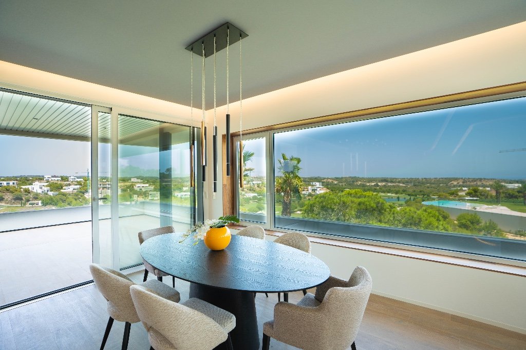 Apartment in Alicante, Spain 3 bedrooms, 139 sq.m. No. 74676