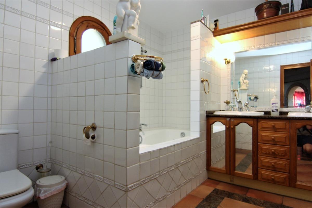 Вилла в Бенисса, Аликанте, Испания 8 спален, 392м2 №80621