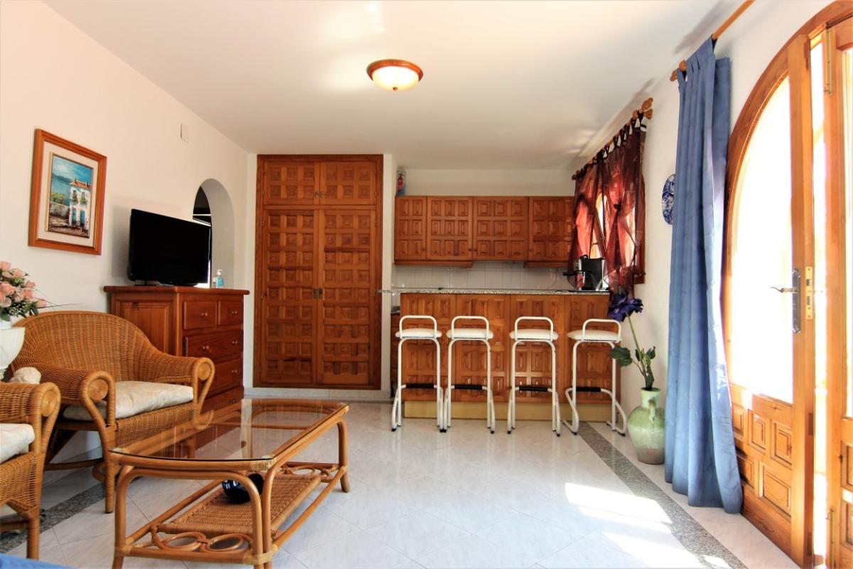 Вилла в Бенисса, Аликанте, Испания 8 спален, 392м2 №80621