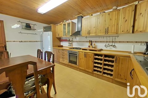 Dom w Ager, Lleida, Hiszpania 5 sypialni, 252 mkw. nr 153835 – zdjęcie 13