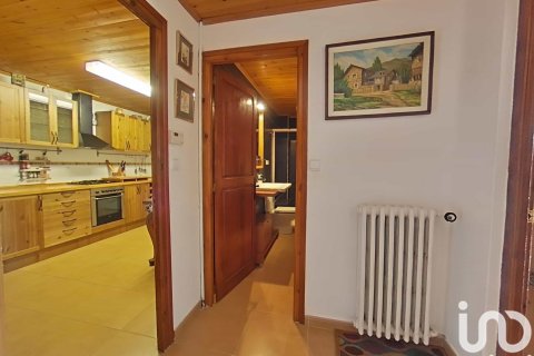 Dom w Ager, Lleida, Hiszpania 5 sypialni, 252 mkw. nr 153835 – zdjęcie 12