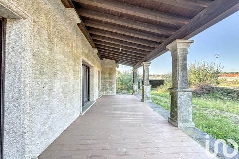 Hus till salu i Boiro, A Coruna, Spanien 4 sovrum, 541 kvm. Nr. 153836 - foto 8