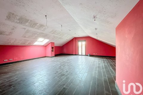 Hus till salu i Boiro, A Coruna, Spanien 4 sovrum, 541 kvm. Nr. 153836 - foto 19