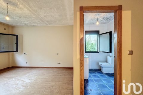 Hus till salu i Boiro, A Coruna, Spanien 4 sovrum, 541 kvm. Nr. 153836 - foto 17