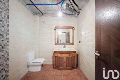 Hus till salu i Boiro, A Coruna, Spanien 4 sovrum, 541 kvm. Nr. 153836 - foto 27