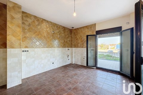 Hus till salu i Boiro, A Coruna, Spanien 4 sovrum, 541 kvm. Nr. 153836 - foto 5