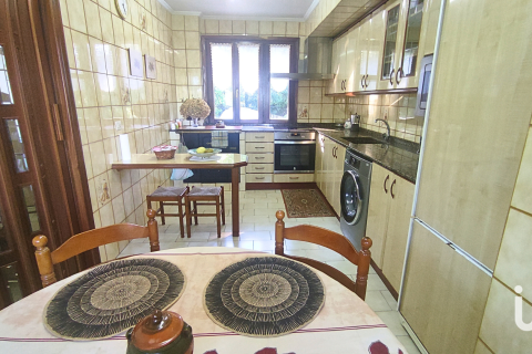 Сasa en venta en Bermeo, Vizcaya, España 5 dormitorios, 270 m2 No. 153839 - foto 7