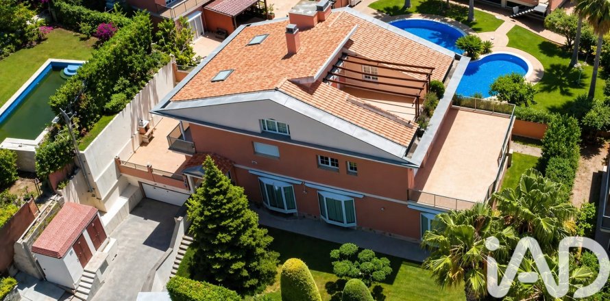 Сasa en Salou, Tarragona, España 6 dormitorios, 685 m2 No. 172575