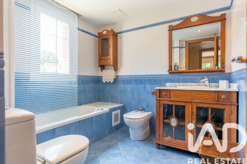 Сasa en venta en Salou, Tarragona, España 6 dormitorios, 685 m2 No. 172575 - foto 25