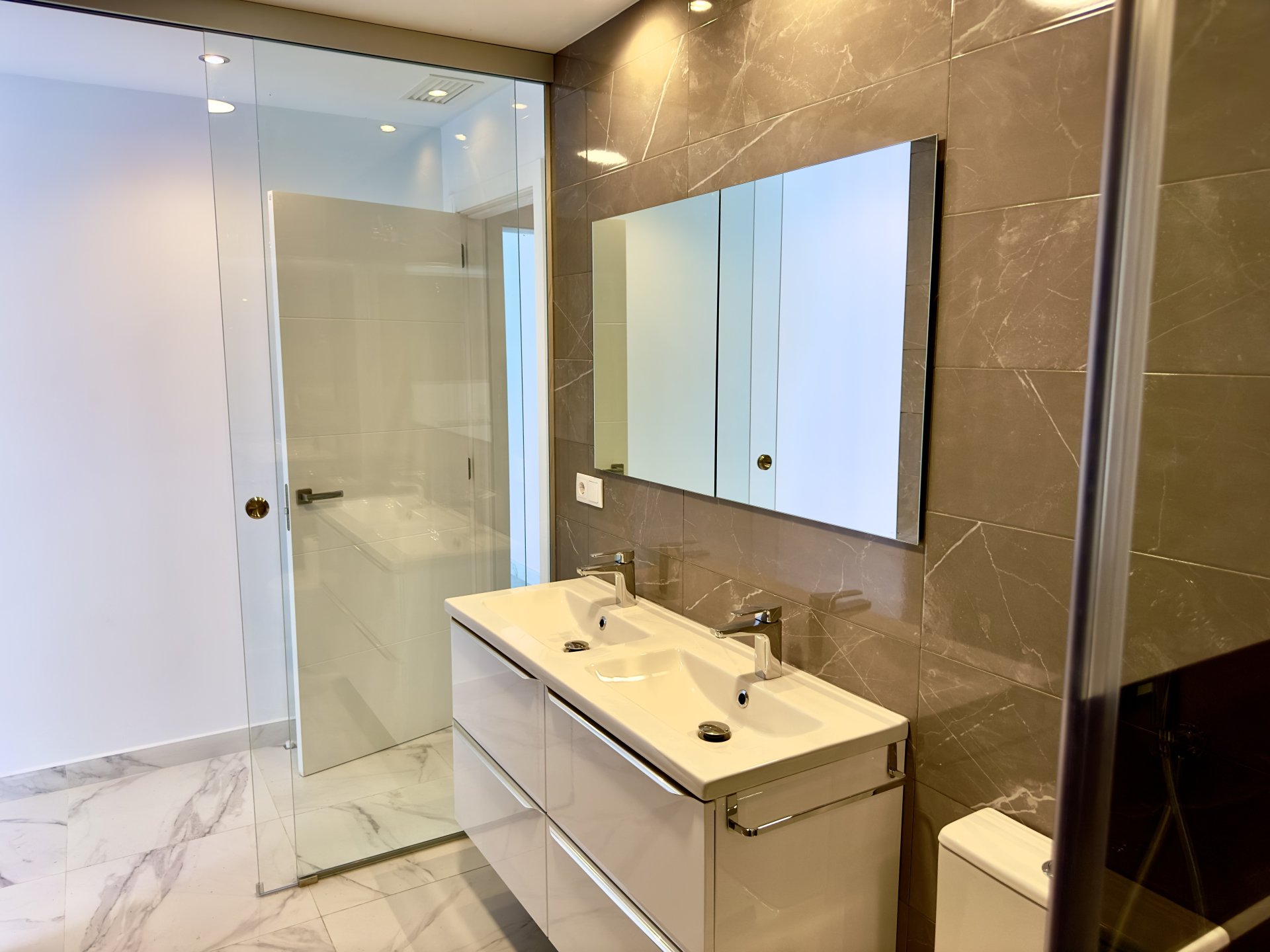 Villa à Ciudad Quesada, Alicante, Espagne 4 chambres, 260 m2 No. 161345