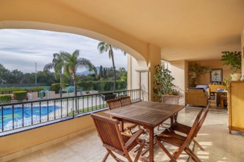 Huoneisto myytävänä Marbella, Malaga, Espanja, 3 makuuhuonetta, 255 m2 No. 133959 - kuva 1