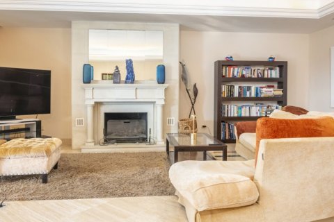 Huoneisto myytävänä Marbella, Malaga, Espanja, 3 makuuhuonetta, 255 m2 No. 133959 - kuva 6