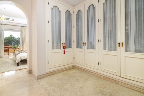 Huoneisto myytävänä Marbella, Malaga, Espanja, 3 makuuhuonetta, 255 m2 No. 133959 - kuva 11