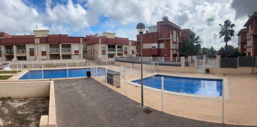 Huoneisto Cabo Roig, Alicante, Espanja 2 makuuhuonetta, 69 m2 No. 136708