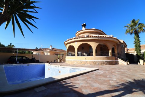 Villa for sale Benijofar, Alicante, Spain 3 bedrooms, 120 sq.m. No. 115756 - photo 1