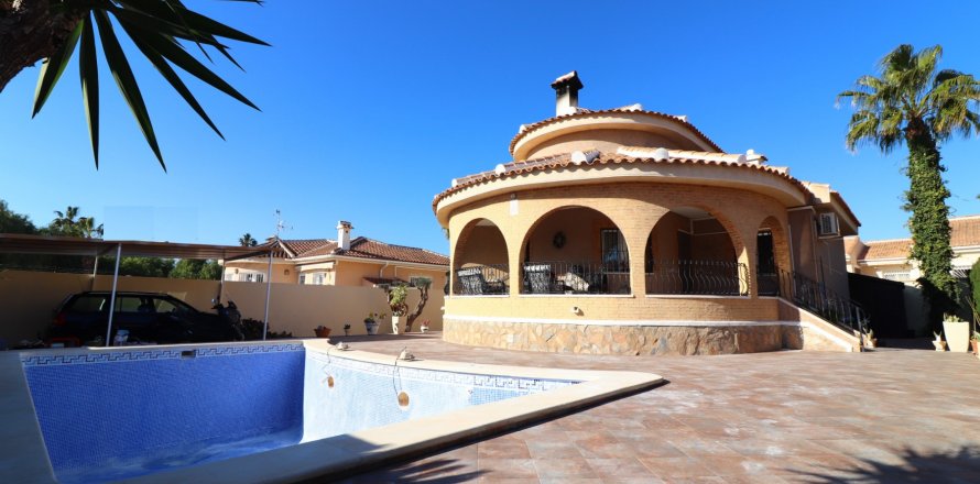 Villa Benijofar, Alicante, Spain 3 bedrooms, 120 sq.m. No. 115756