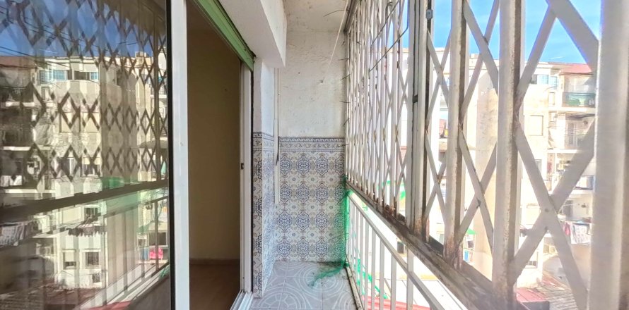 Wohnung in Badalona, Barcelona, Spanien 1 Schlafzimmer, 24 m2 Nr. 191484