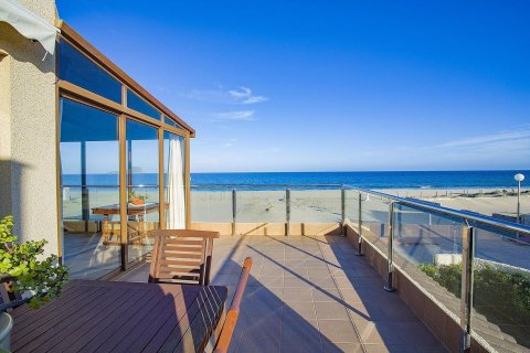 Villa in La Manga del Mar Menor, Murcia, Spain 9 bedrooms, 379 sq.m. No. 189406