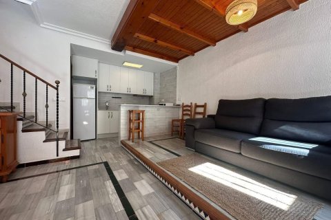 Townhouse for sale in Cabo Cervera-Playa la Mata, Alicante, Spain 2 bedrooms, 75 sq.m. No. 189407 - photo 5