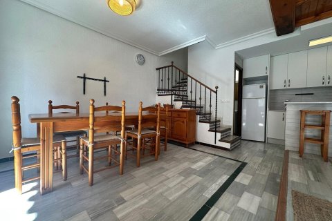 Townhouse for sale in Cabo Cervera-Playa la Mata, Alicante, Spain 2 bedrooms, 75 sq.m. No. 189407 - photo 4