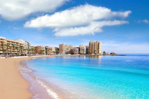 Townhouse for sale in Cabo Cervera-Playa la Mata, Alicante, Spain 2 bedrooms, 75 sq.m. No. 189407 - photo 20