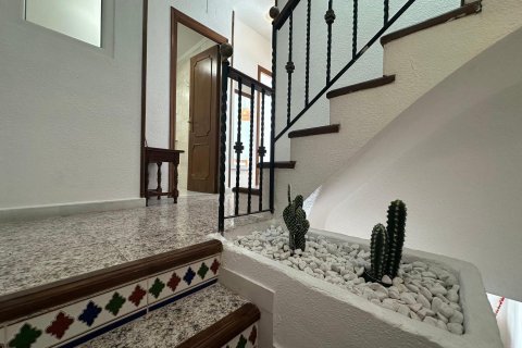 Townhouse for sale in Cabo Cervera-Playa la Mata, Alicante, Spain 2 bedrooms, 75 sq.m. No. 189407 - photo 17