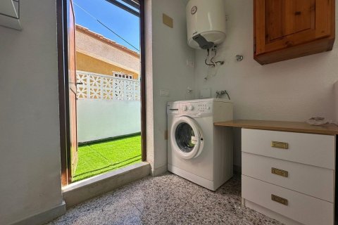 Townhouse for sale in Cabo Cervera-Playa la Mata, Alicante, Spain 2 bedrooms, 75 sq.m. No. 189407 - photo 7