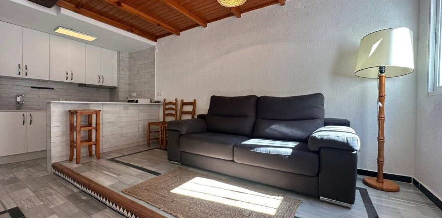 Townhouse in Cabo Cervera-Playa la Mata, Alicante, Spain 2 bedrooms, 75 sq.m. No. 189407