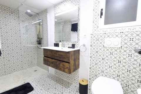 Apartment à vendre à Torrevieja, Alicante, Espagne, 4 chambres, 123 m2 No. 189408 - photo 6