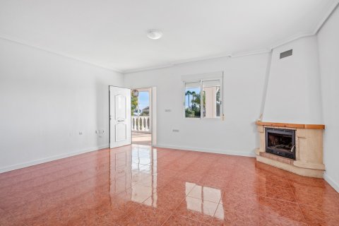 Finca for sale in Dolores, Alicante, Spain 4 bedrooms, 222 sq.m. No. 155366 - photo 21