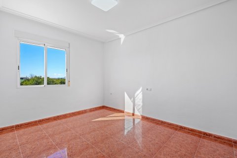 Finca for sale in Dolores, Alicante, Spain 4 bedrooms, 222 sq.m. No. 155366 - photo 16