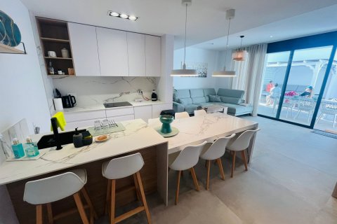 Dzīvoklis pārdošanā San Pedro del Pinatar, Murcia, Spānijā 3 istabas, 83 m2 Nr. 155369 - attēls 5