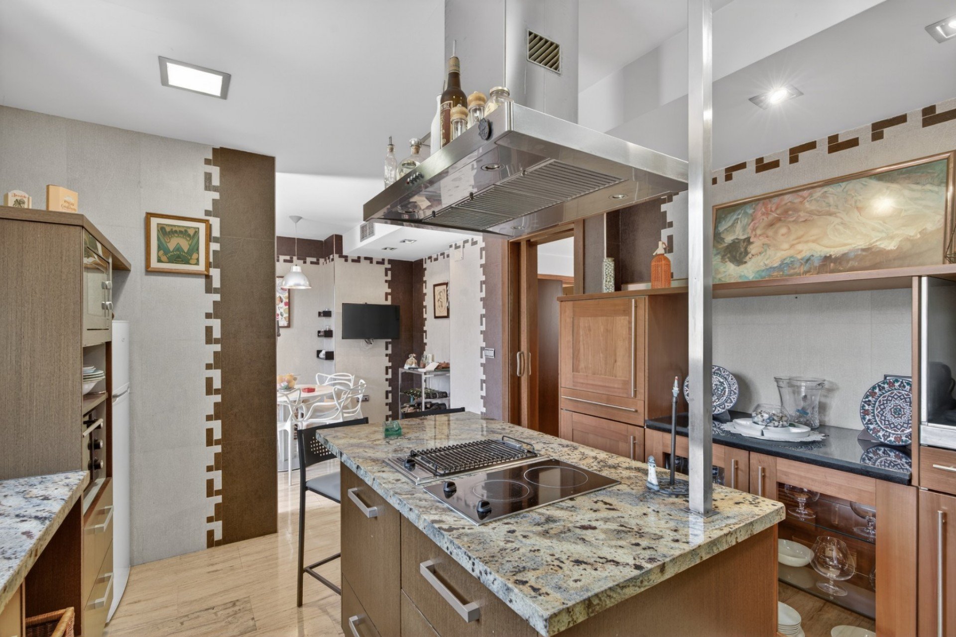 Villa en Santa Pola, Alicante, España 5 dormitorios, 265 m2 No. 155365