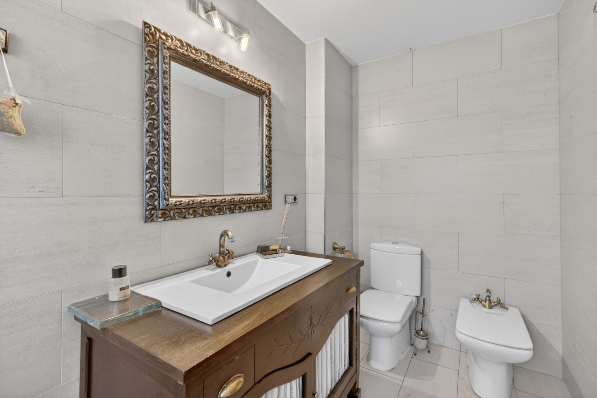 Villa en Santa Pola, Alicante, España 5 dormitorios, 265 m2 No. 155365