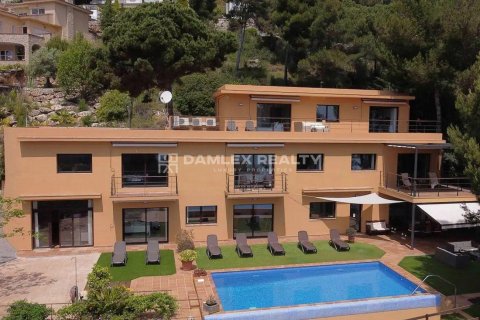 Willa w Blanes, Girona, Hiszpania 9 sypialni, 441 mkw. nr 176882